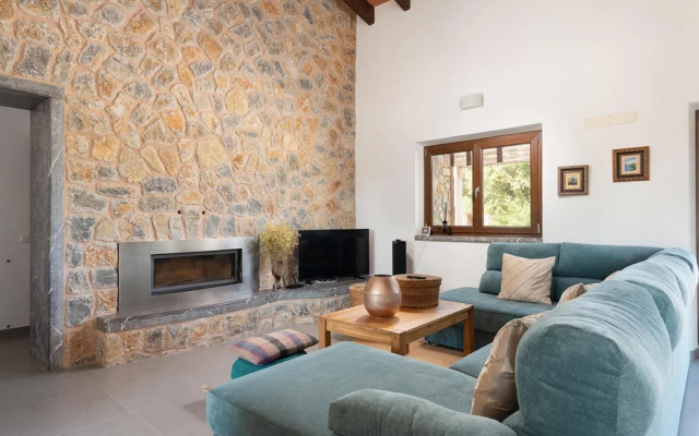 Bellpuig 4 in Art With 3 Bedrooms and 2 Bathrooms