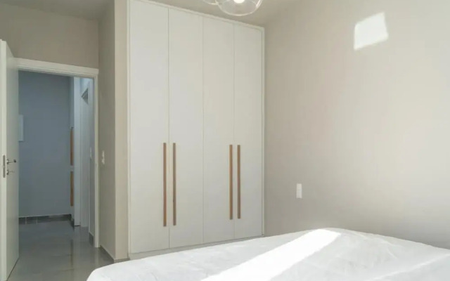 Nisimos Modern Apartment