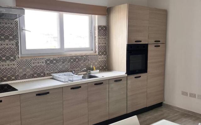 F4-1 Double room with private bathroom and balcony