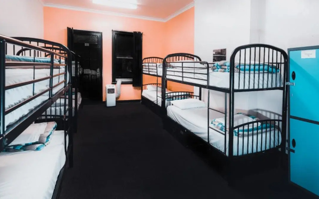 All Nations Brisbane - Hostel