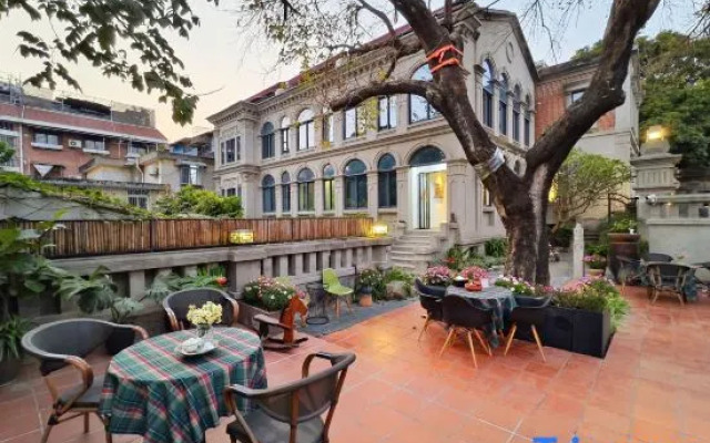 Xiamen Gulangyu Heitan Hotel