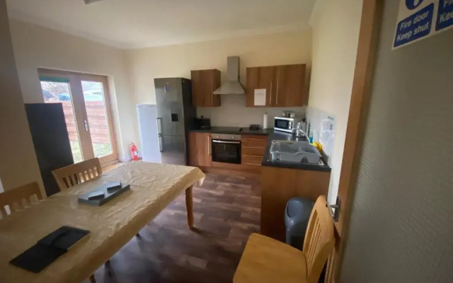 Little Ship Inn Rooms