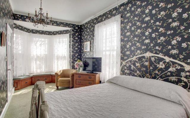Wilbraham Mansion