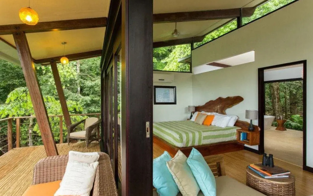 Isla Palenque Member of the Cayuga Collection