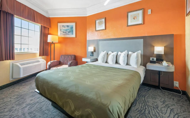 Quality Inn & Suites Galveston - Beachfront