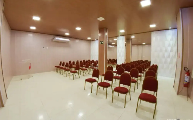 Farol Plaza Hotel