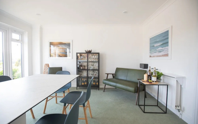 Newquay Tamarisk Lodge on the Gannel