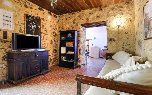 Inviting Villa In Palaiochora With Sea And Mountain Views