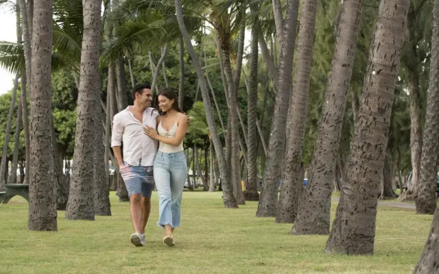 Lotus Honolulu at Diamond Head