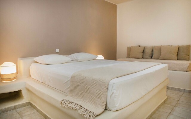 Relax by Mikri Santa Maria Beach - 2 Bedroom House