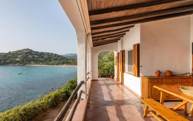 Villa Golfo degli Angeli