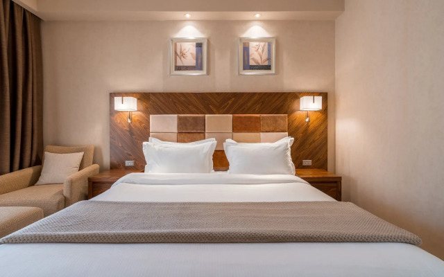 Hotel Oasis