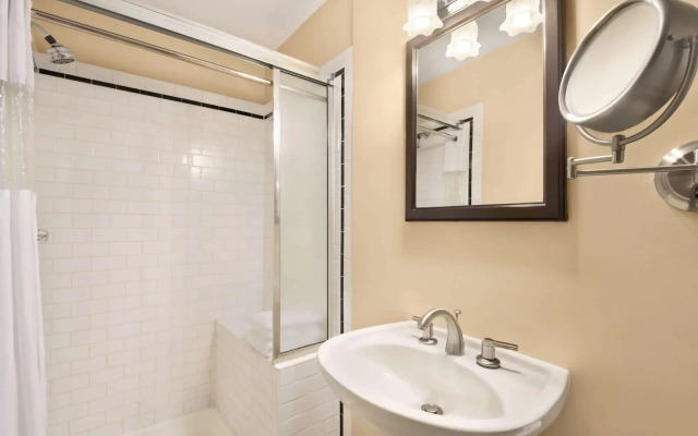 The Plaza Hotel Downtown, Trademark Collection by Wyndham