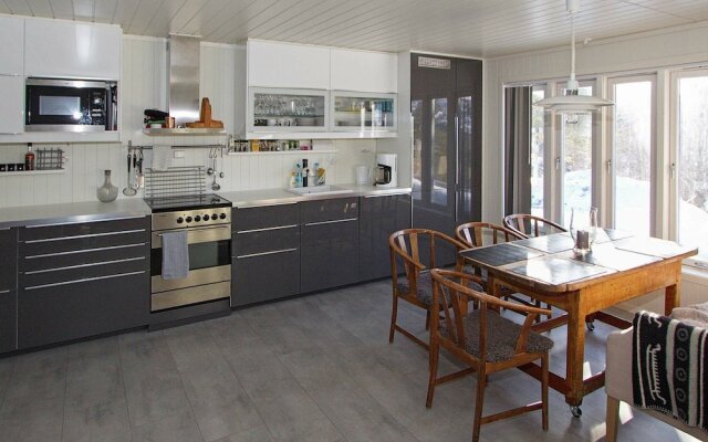 7 Person Holiday Home In Aseral