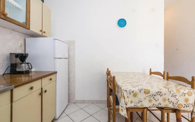 Awesome Home in Zubovici With Wifi and 2 Bedrooms