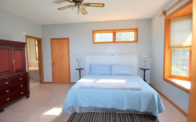 Blue Badger Cottage