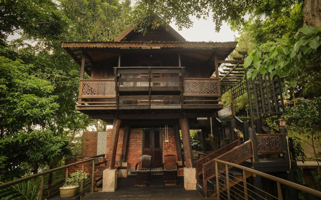 Malihom Private Estate Hotel