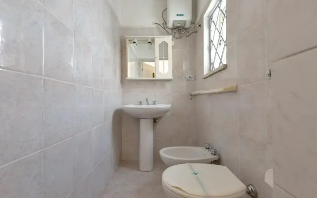 3550 Casa Cleopatra by Barbarhouse