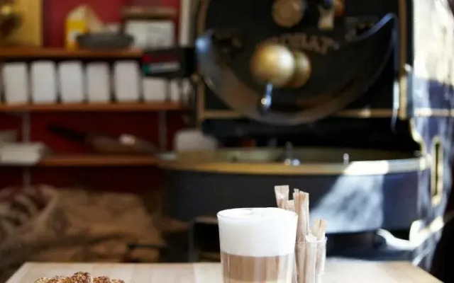 Le Café-Hôtel de L'Aubier