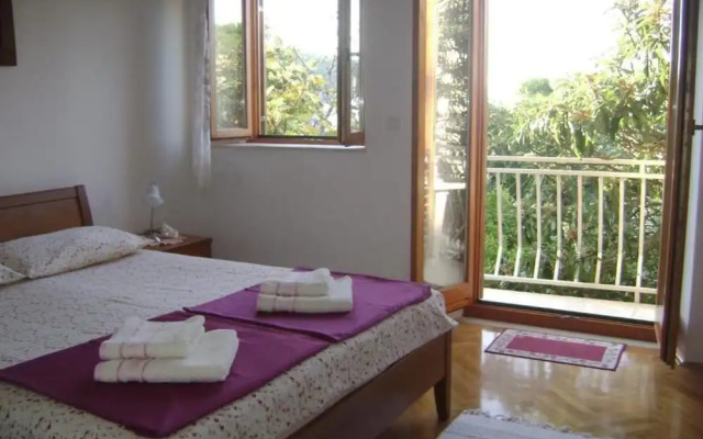 Beach Front Villa a Stone Throw Away From the sea