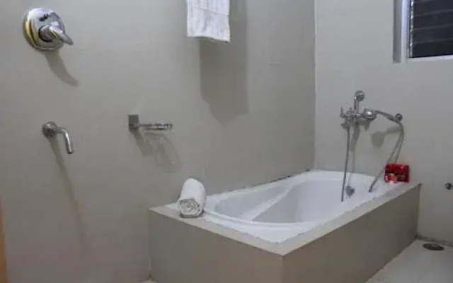 Hotel Cradle Inn