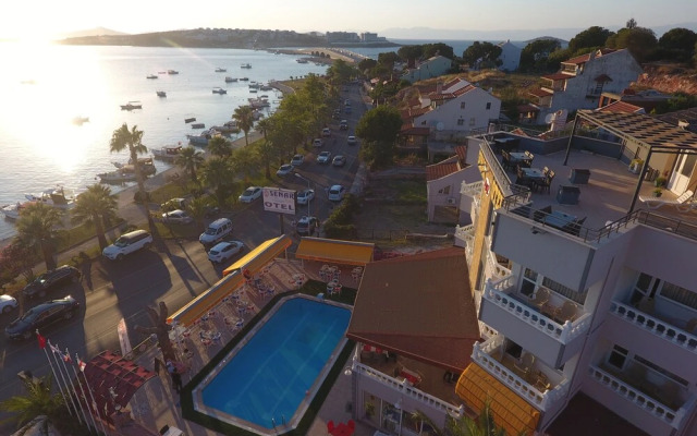 Senar Naz Otel