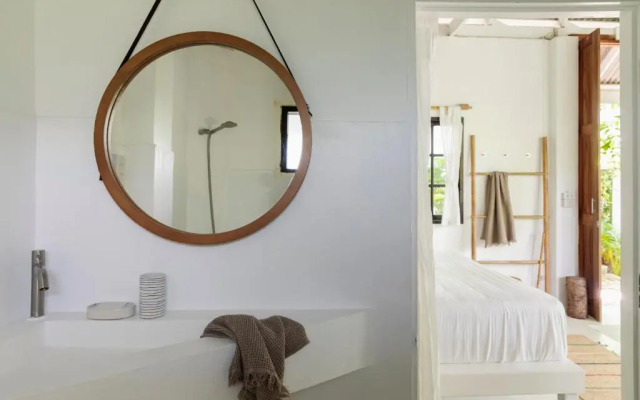 Coconut Beach Bungalows