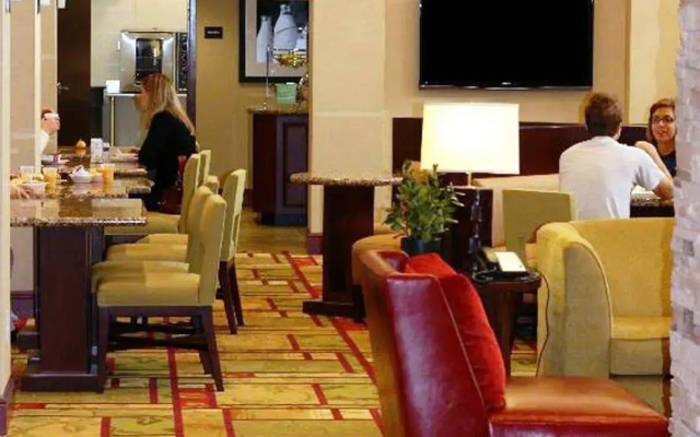 Hampton Inn & Suites Poughkeepsie
