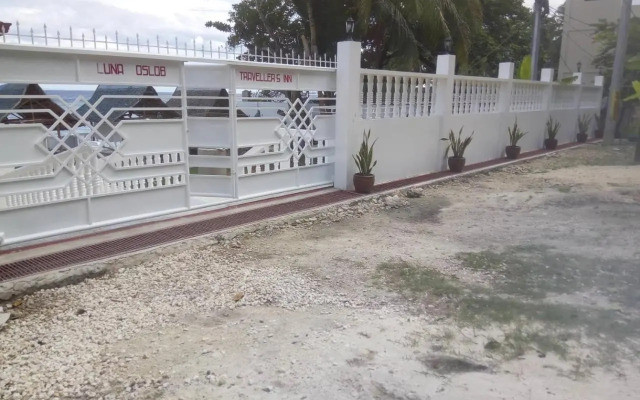 LUNA OSLOB TRAVELLERS INN - Beach Front