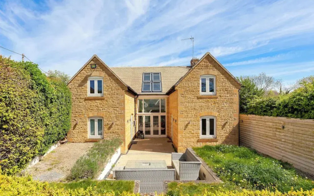 Field House-Stunning 3BD Home in Kingham