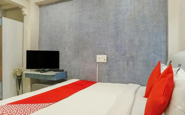 OYO 23711 Hotel Tushar