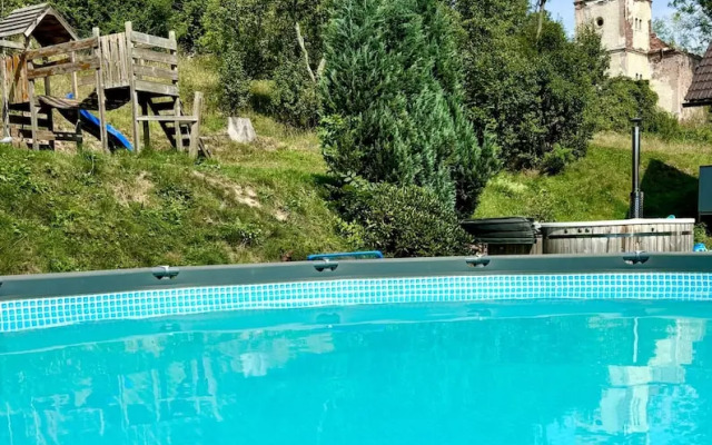 Villa in Rudnik With Private hot tub