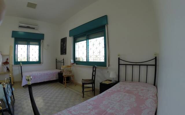 Auberg-Inn Guesthouse
