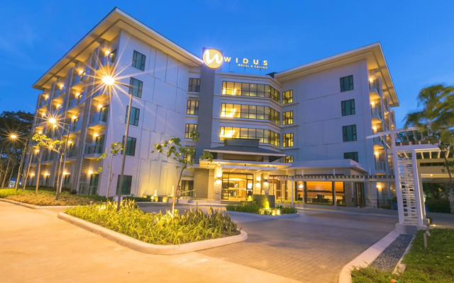 Widus Hotel Clark