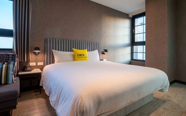 CHECK inn Taichung Ziyou