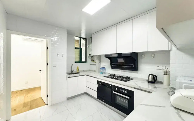 Tyms 2BR 2BA Apt Near MetroCity Line 1 9