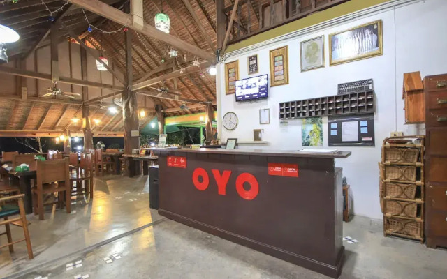 OYO 75353 Loy Chalet Resort