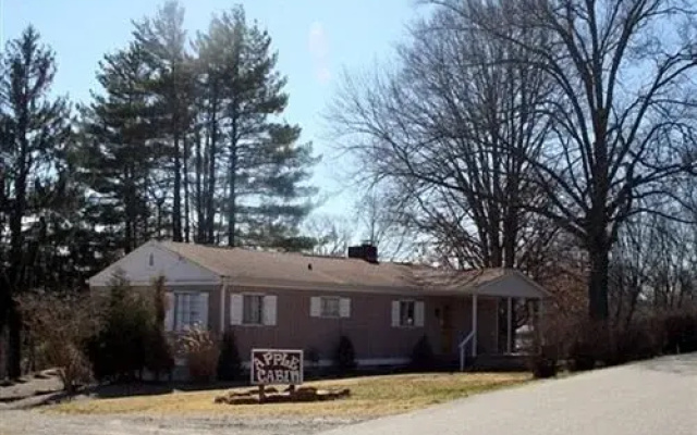 The Orchard Hill Inn