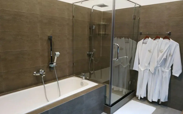 Sigiriya Cashew Palace Resort