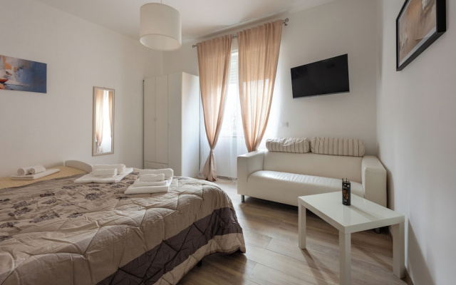 Nadia Flat - 10 minutes from the beach