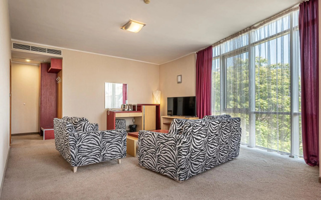 Hotel Noris