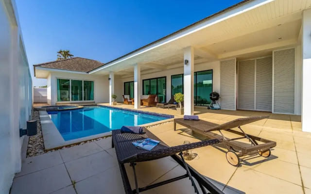 Modern Large 2 Bedroom Pool Villa - PV2