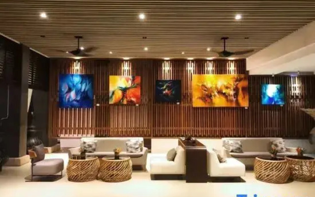 Huide International Apartment