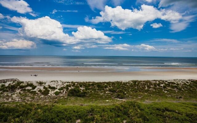Windjammer Oceanfront Condominiums