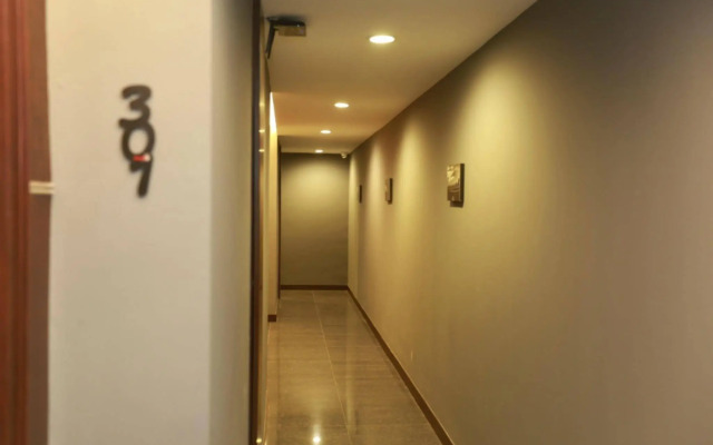 Collection O The Bangkok Airport Link Suite