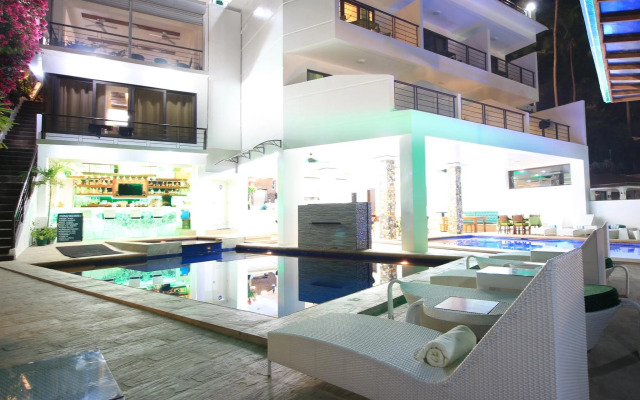 Manarra Seaview Resort