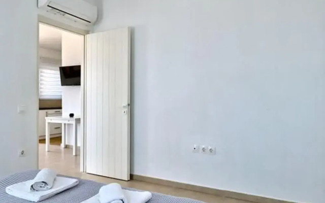 Stunning Villa With Panoramic View