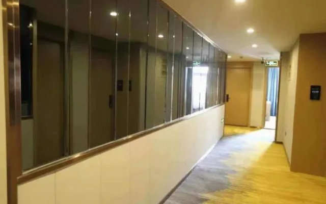 Yingcui Hotel (Ma'anshan Normal University Mengniu Industrial Park Branch)