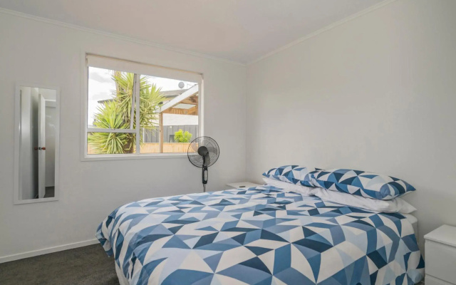 Bluebell - Whitianga Holiday Home