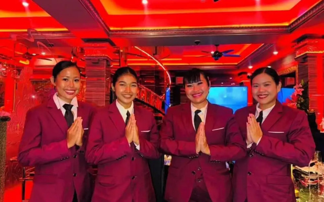 The Globe Hotel Bar and Restaurant